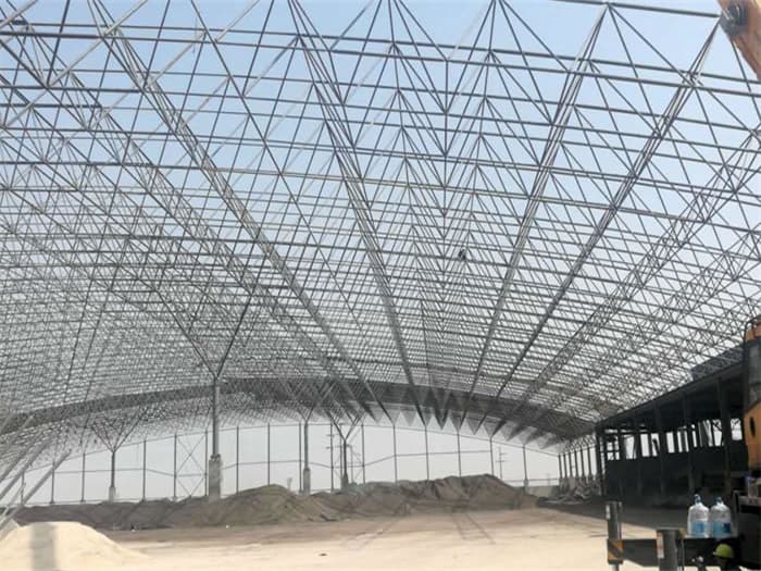 信阳钢厂料仓网架工程